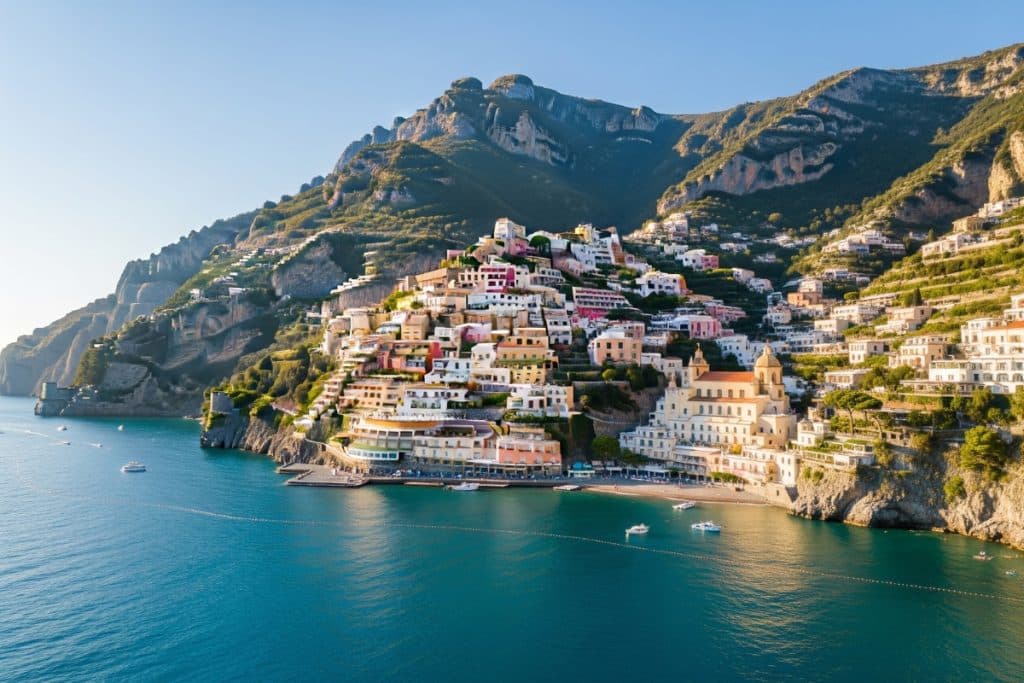 Panorama Côte Amalfitaine villages falaises Italie